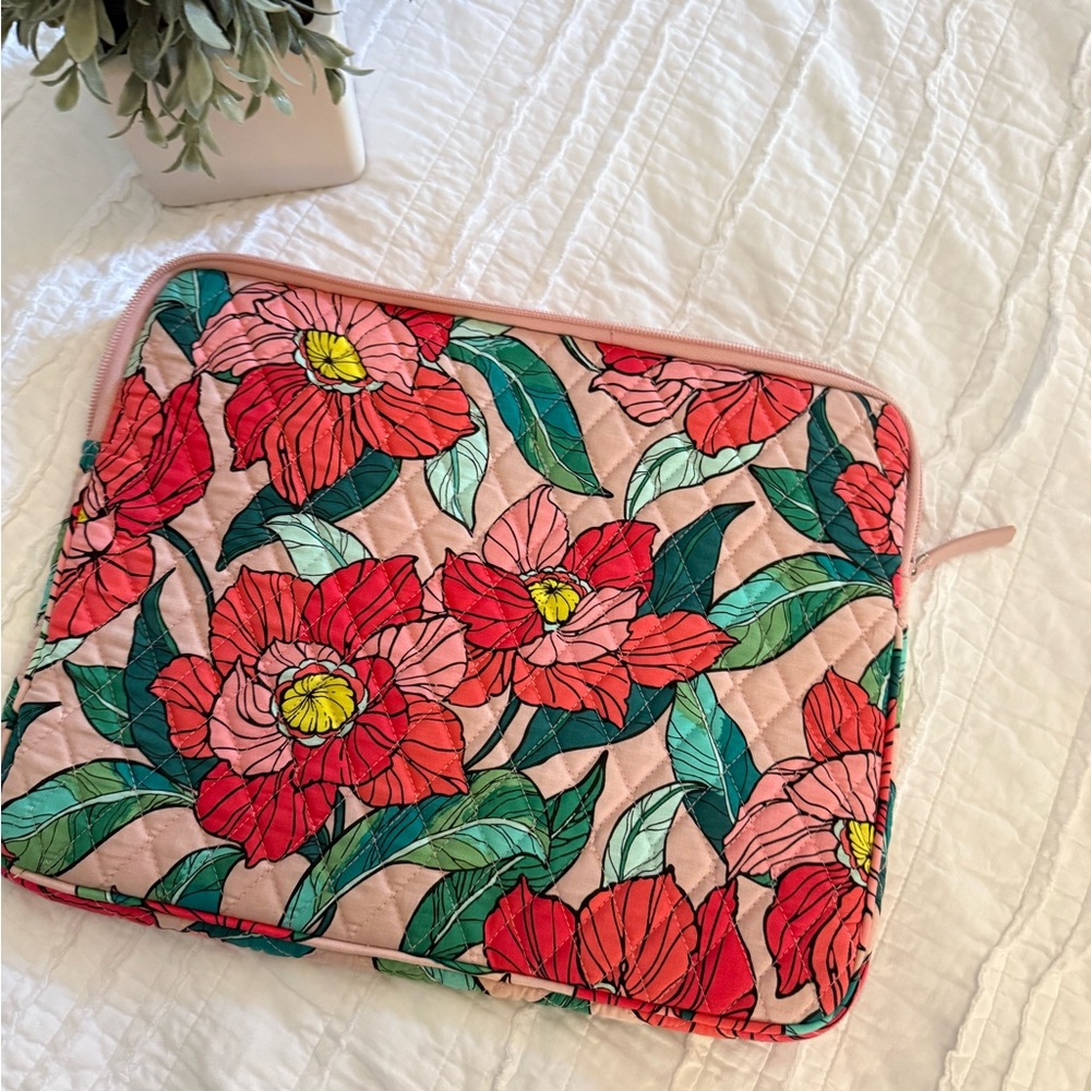 Vera Bradley Floral Laptop Sleeve - Red and Green - Picture 2 of 2